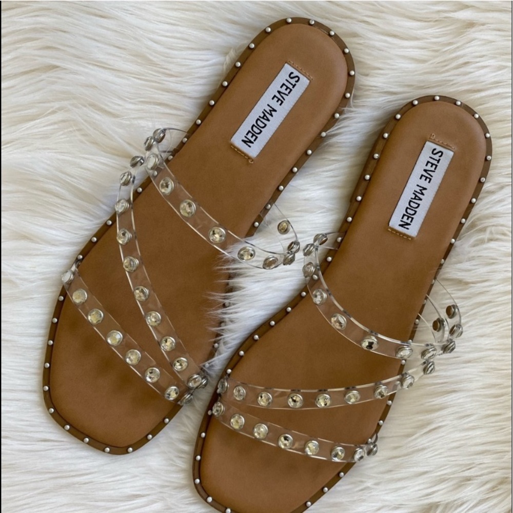 New! Steve Madden sandals